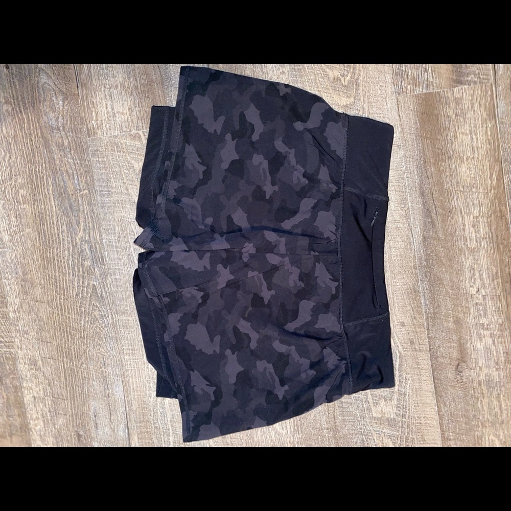 Running shorts - Picture 3 of 4